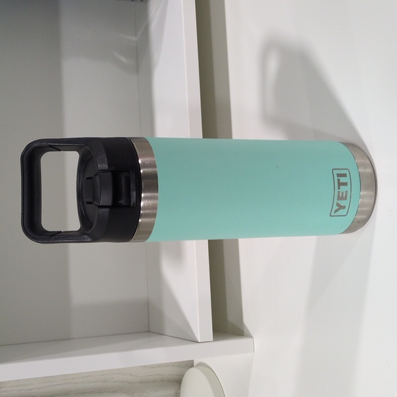 YETI Rambler 18 oz Seafoam BPA Free Bottle with Straw Cap - Picture 2 of 7